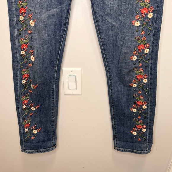 Anthropologie Pilcro and the Letterpress Hyphen Embroidered Relaxed Fit Jean 27 - Picture 5 of 16